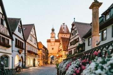 Metode de a călători mai ieftin toamna aceasta în Germania