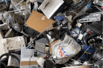 Ce deșeuri periculoase pot genera companiile?